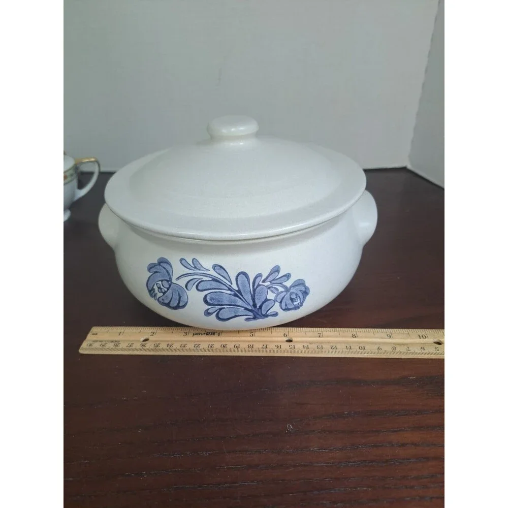 Vintage Pfaltzgraff Yorktown 2quart Covered Microwavable Casserole Dish 315Y